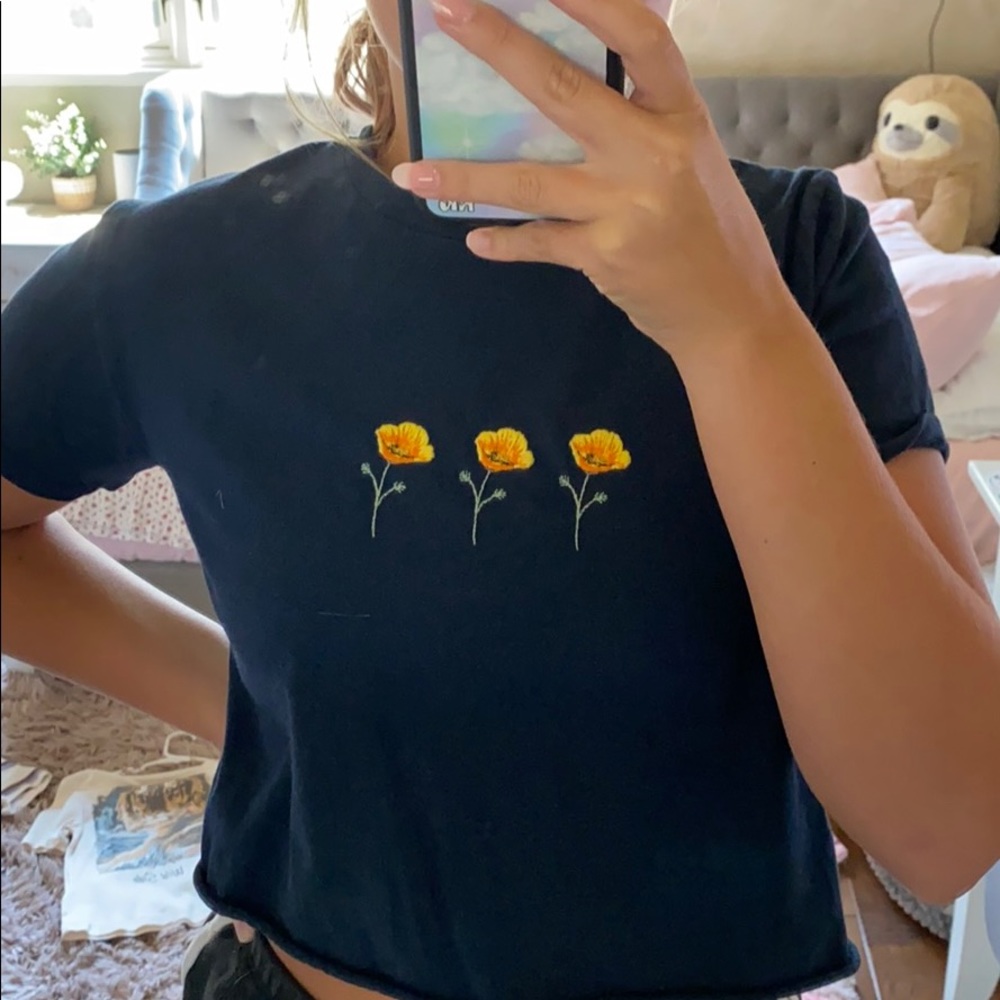 cropped brandy melville top